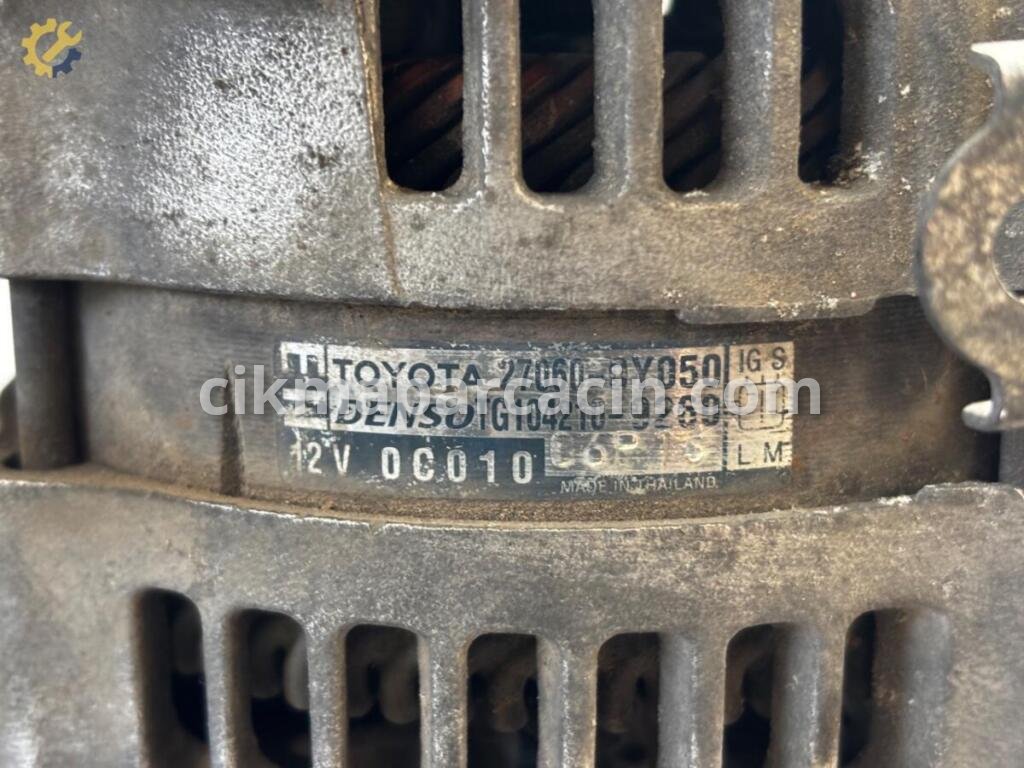 Toyota Corolla Şarj Dinamosu 270600Y050 çıkma parça