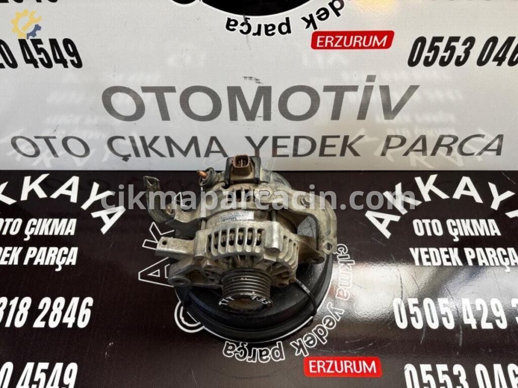 Toyota Corolla Şarj Dinamosu 270600Y050 çıkma parça