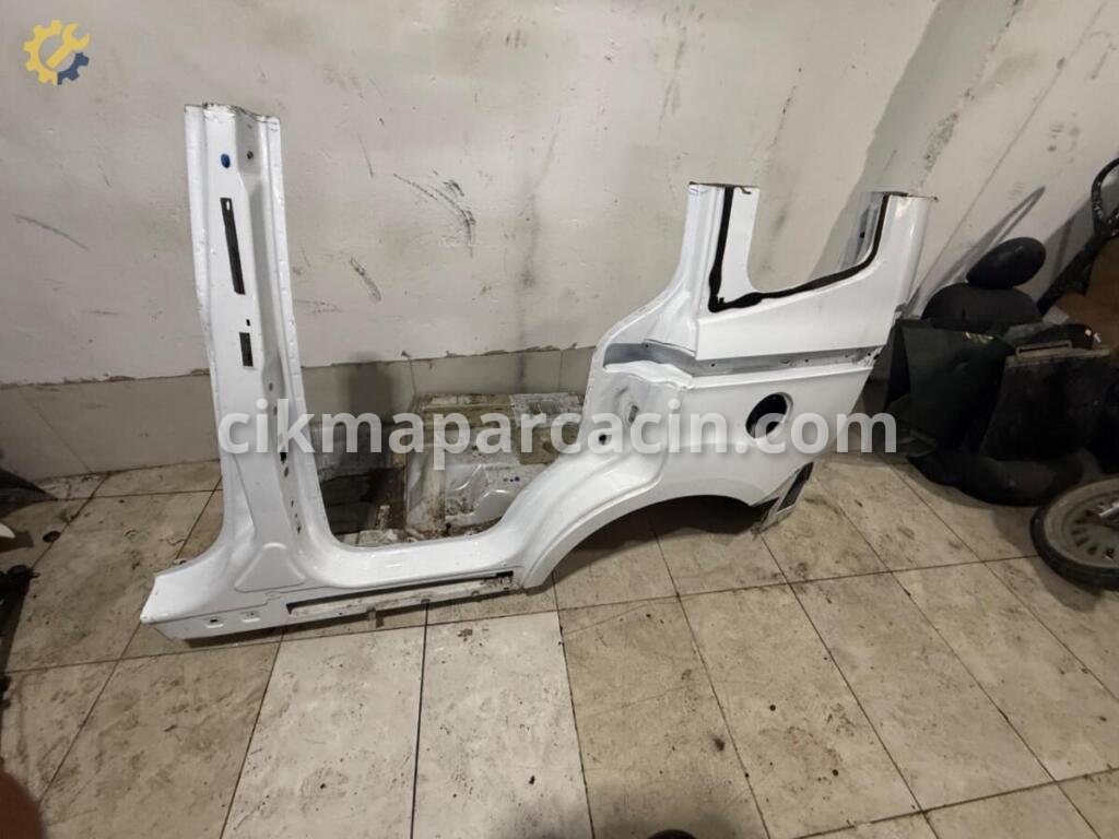 Ford Courier Sol Arka Çamurluk çıkma parça