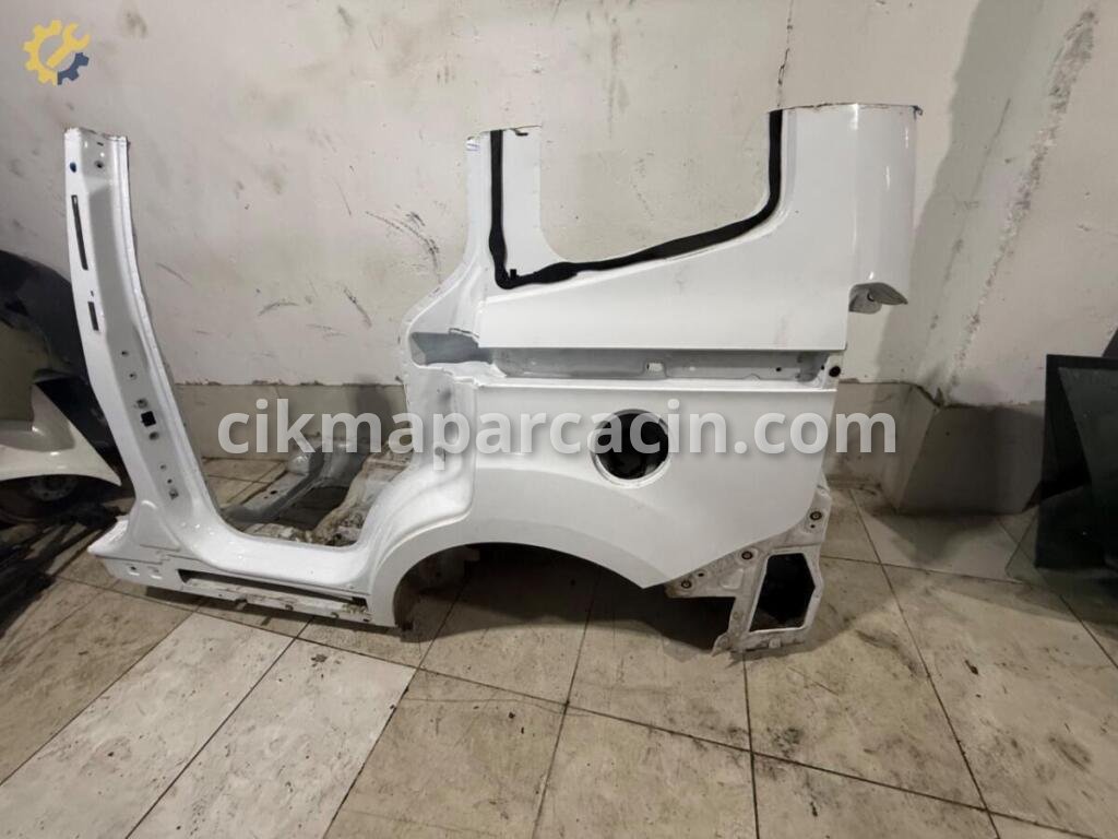 Ford Courier Sol Arka Çamurluk çıkma parça