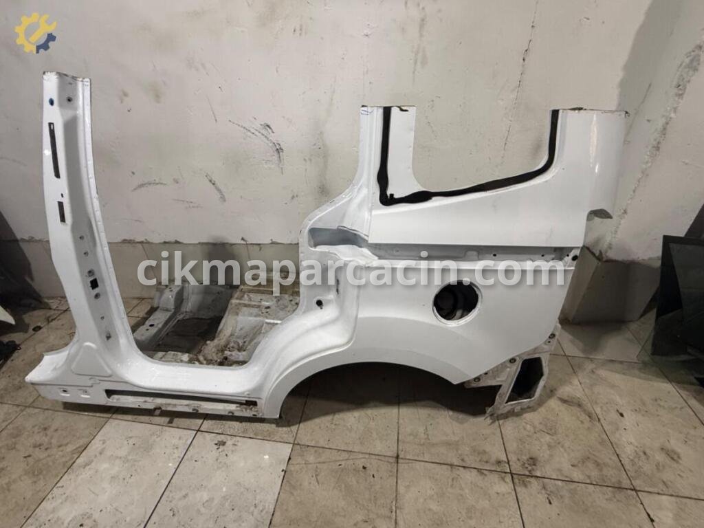 Ford Courier Sol Arka Çamurluk çıkma parça