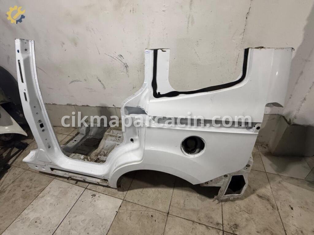 Ford Courier Sol Arka Çamurluk çıkma parça