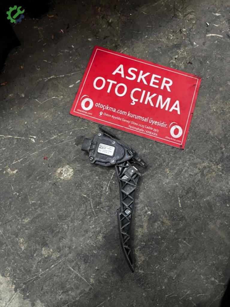 Opel Astra Gaz Kelebeği çıkma parça