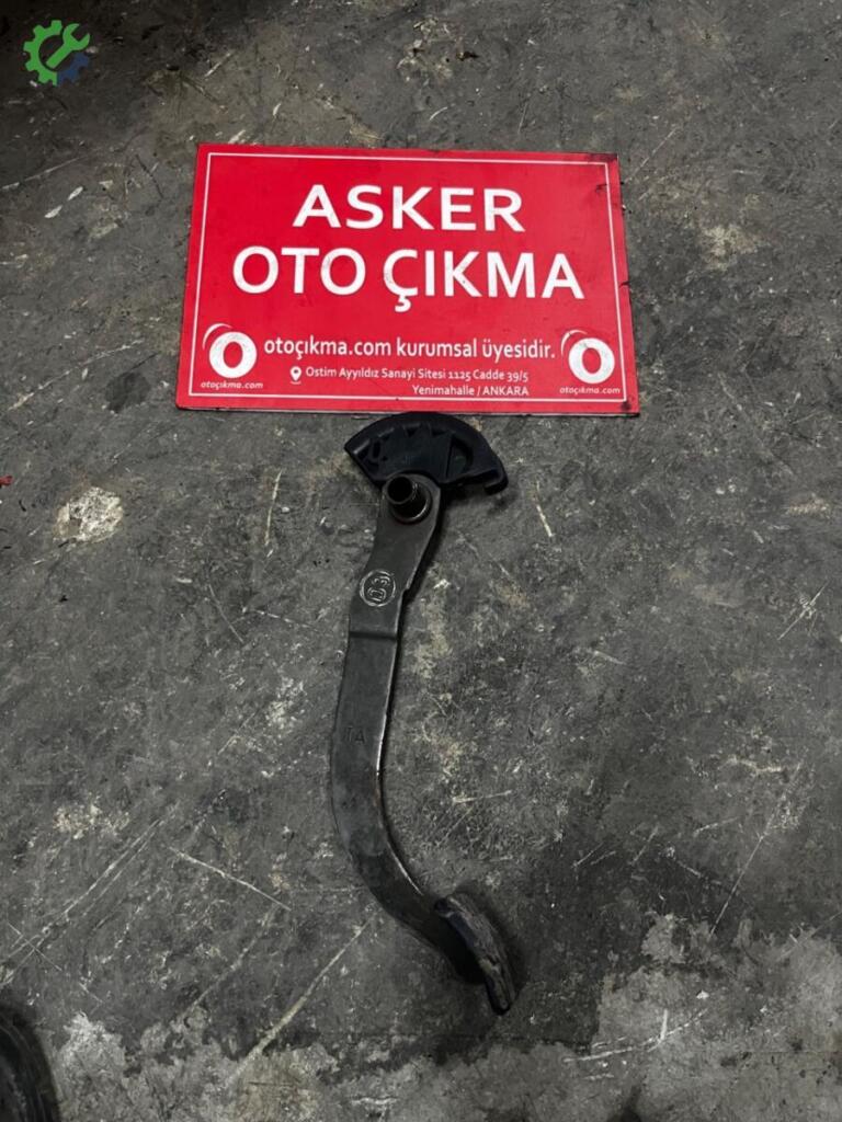 Opel Corsa Debriyaj çıkma parça