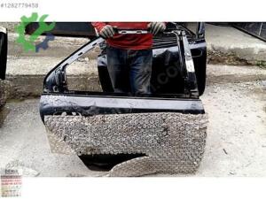 İNTREPİD SAĞ ARKA KAPI DODGE ORJİNAL ÇIKMA PARÇA