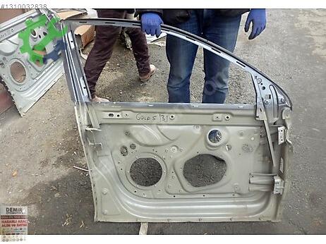 Volkswagen Jetta Sağ Ön Kapı çıkma parça