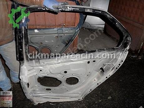 Volkswagen Jetta Sol Arka Kapı çıkma parça