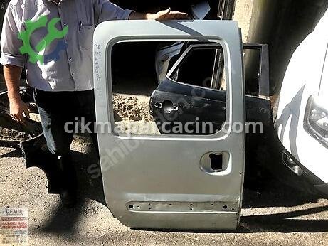 Renault Kangoo Sağ Kapı çıkma parça