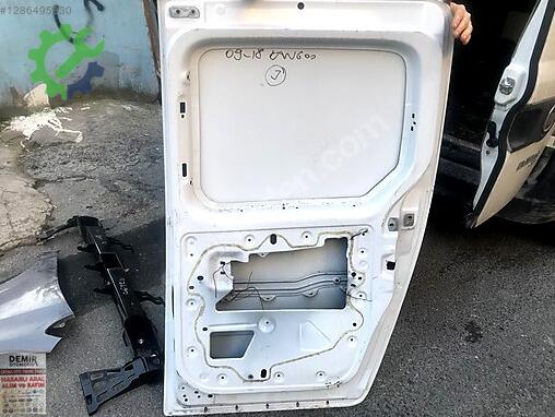Renault Kangoo Sağ Kapı çıkma parça