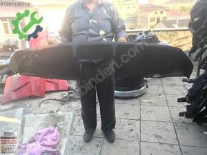 LAMBORGHİNİ ARKA TAMPON SPOYLERİ LAMBORGHİNİ ORJİNAL ÇIKMA PARÇA
