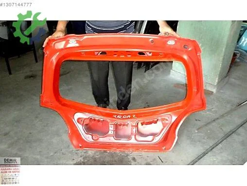 Mazda 2 Bagaj çıkma parça