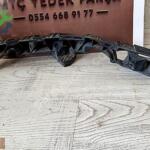 MEGANE 2 SAĞ FAR ALT BRAKETİ ORJİNAL 8200114674