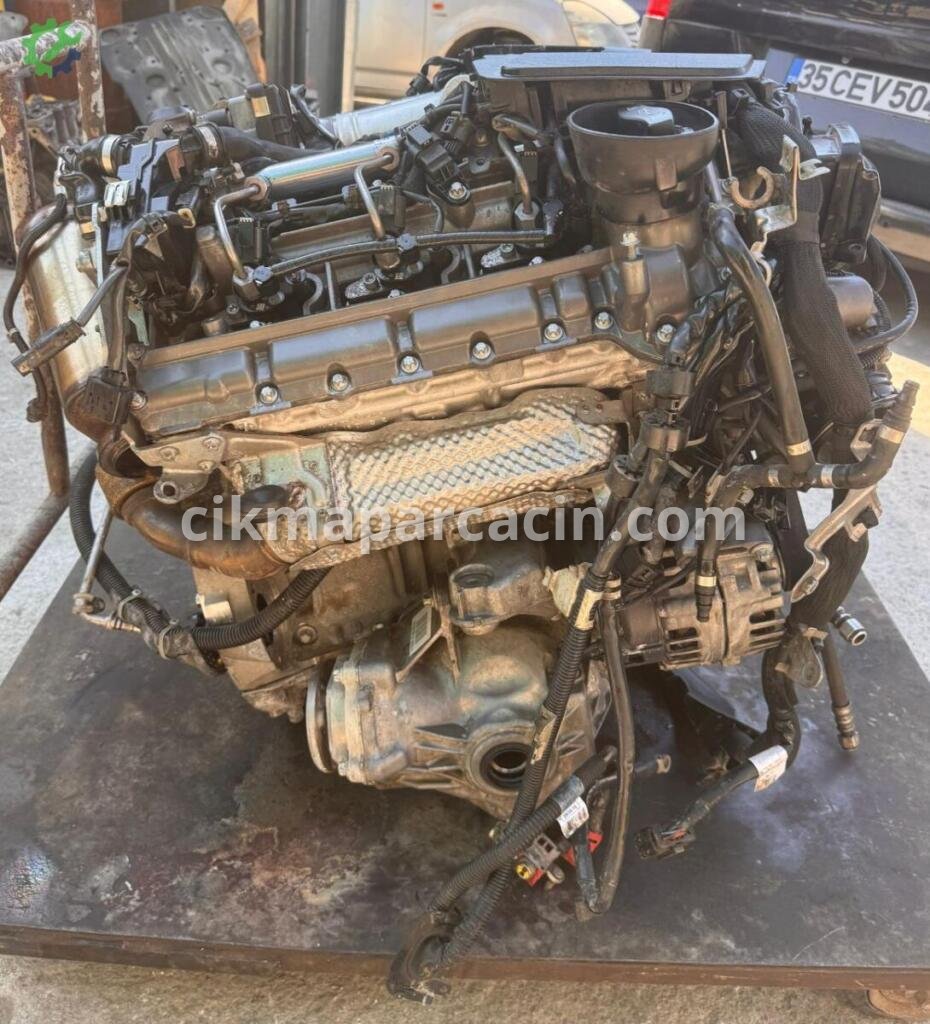Mercedes-Benz CLS Sandık Motor çıkma parça