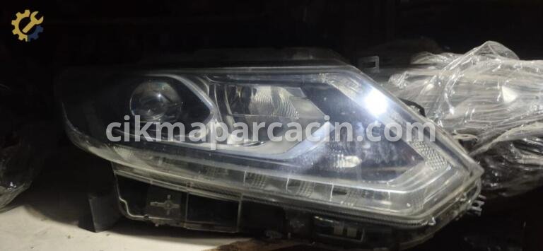 Nissan X-Trail Far çıkma parça