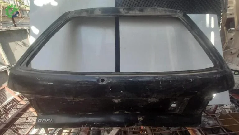 Opel Astra Bagaj Kapağı çıkma parça
