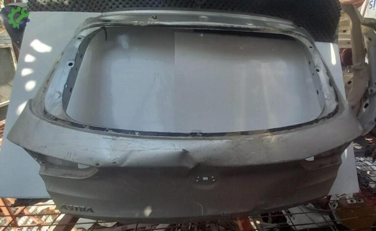 Opel Astra Bagaj Kapağı çıkma parça