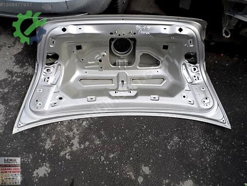 Volkswagen Passat Bagaj çıkma parça