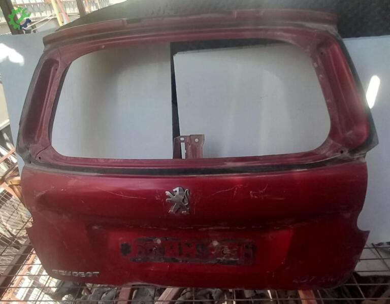 Peugeot 207 Bagaj Kapağı çıkma parça