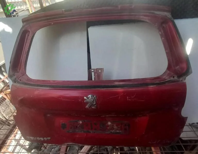 Peugeot 207 Bagaj Kapağı çıkma parça