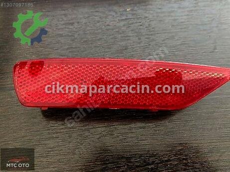 Peugeot 208 Tampon Reflektörü çıkma parça