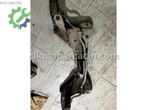 Proton travers motor beşiği