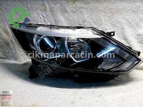 Nissan Qashqai Sağ Ön Far çıkma parça