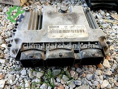 Renault Laguna Motor Beyni çıkma parça