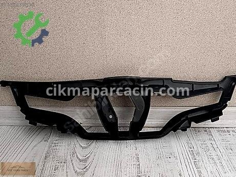 Renault Clio Ön Panjur çıkma parça