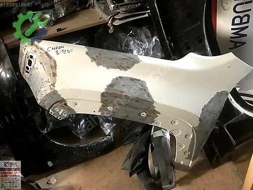 Jeep Renegade Ön Çamurluk çıkma parça