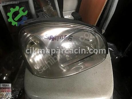 Hyundai Santa Fe Sağ Ön Far çıkma parça