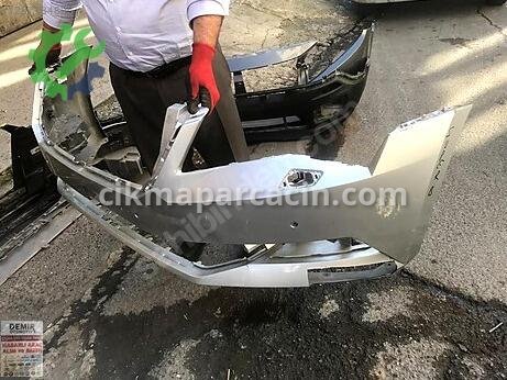 Skoda Superb Ön Tampon çıkma parça