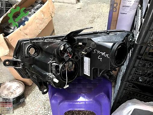 Renault Clio Far çıkma parça