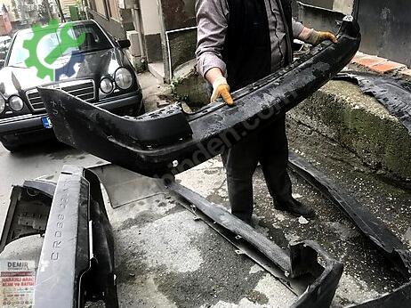 Volkswagen Transporter Ön Tampon çıkma parça