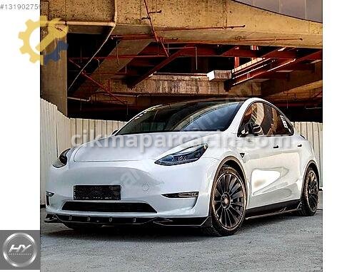 Tesla Model Y Marşpiyel Kaplaması çıkma parça