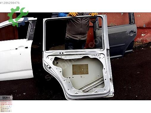 Volkswagen Touran Sol Kapı çıkma parça
