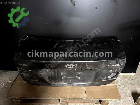 Toyota Corolla Bagaj Kapağı çıkma parça