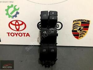TOYOTA HILUX SOL ÖN CAM DÜĞMESİ ORJİNAL 84820 0K270