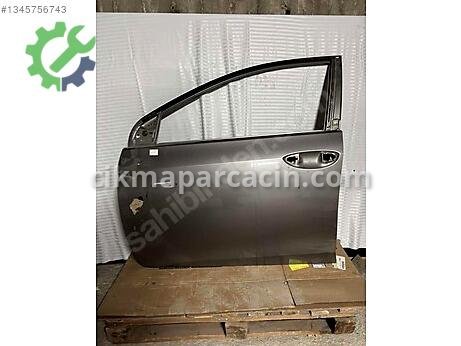 Toyota Auris Sol Ön Kapı çıkma parça