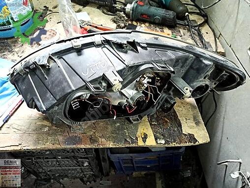 Mercedes-Benz Vito Sağ Ön Far çıkma parça