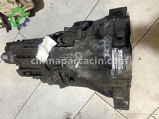 Volkswagen Passat Şanzıman Komple çıkma parça