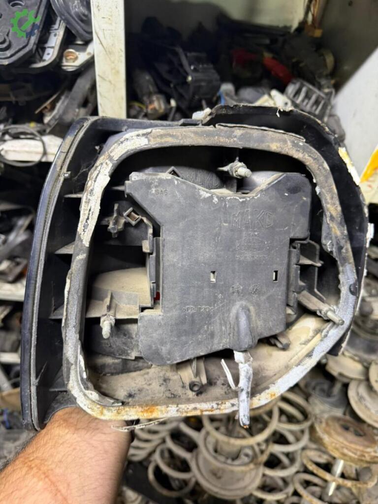 Renault R19 Sol Dış Stop çıkma parça
