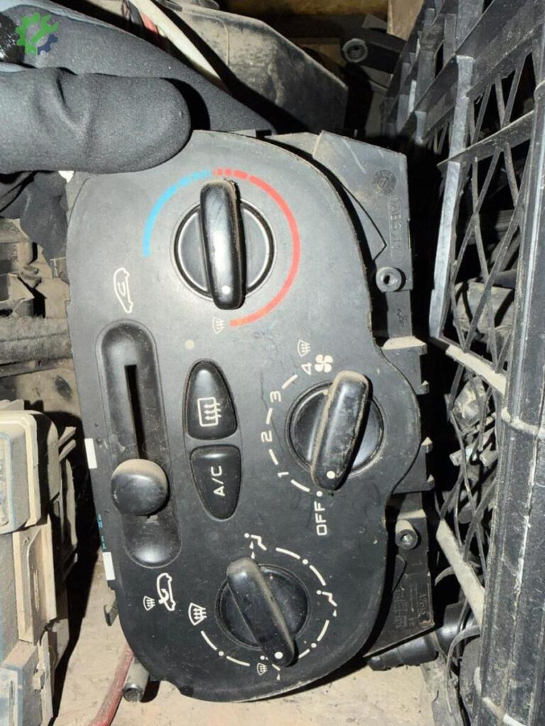 Peugeot 206 Klima Kumanda Paneli çıkma parça