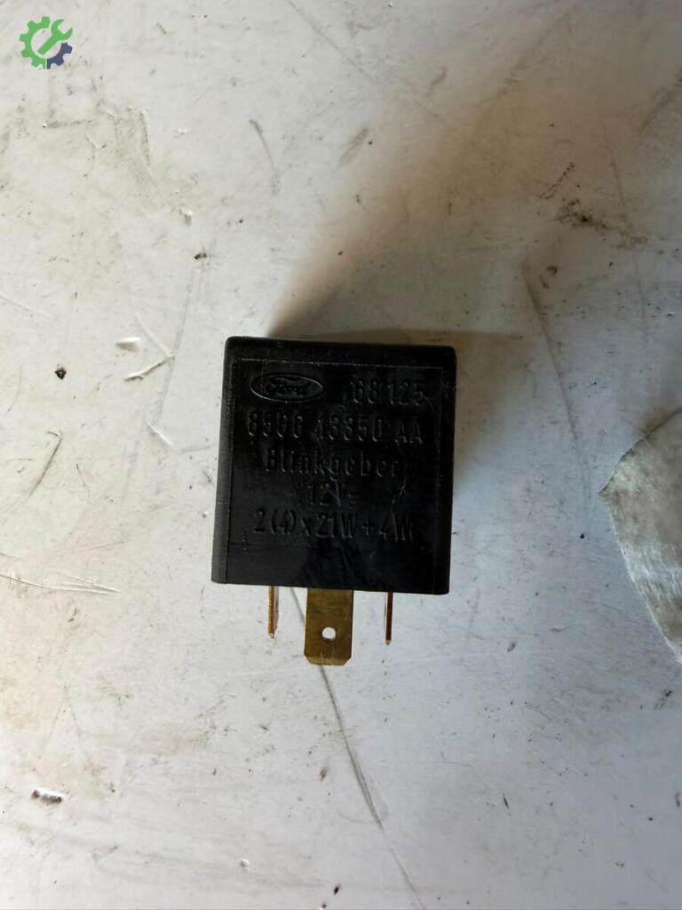 Ford Escort Flaşör Rölesi çıkma parça