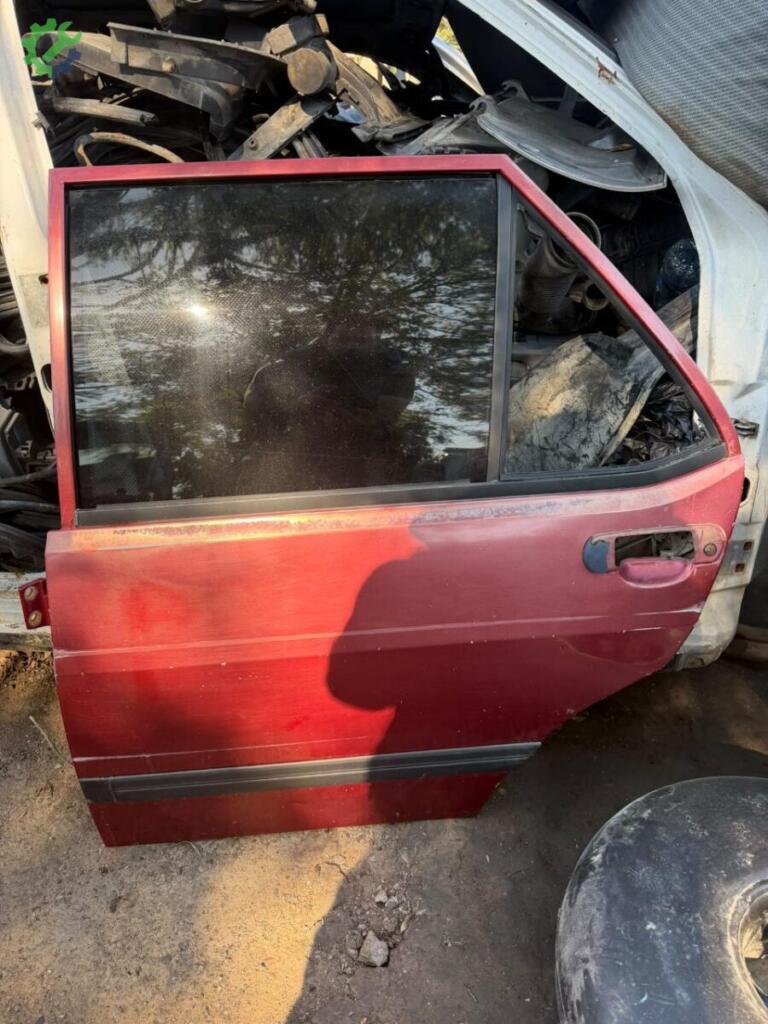 Tofaş Kartal Sol Arka Kapı çıkma parça