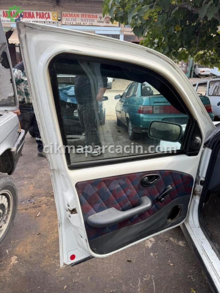 Fiat Siena Sol Ön Kapı çıkma parça
