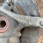 BMW E90 ÇIKMA ARKA TAŞIYICI 6783666 6783665