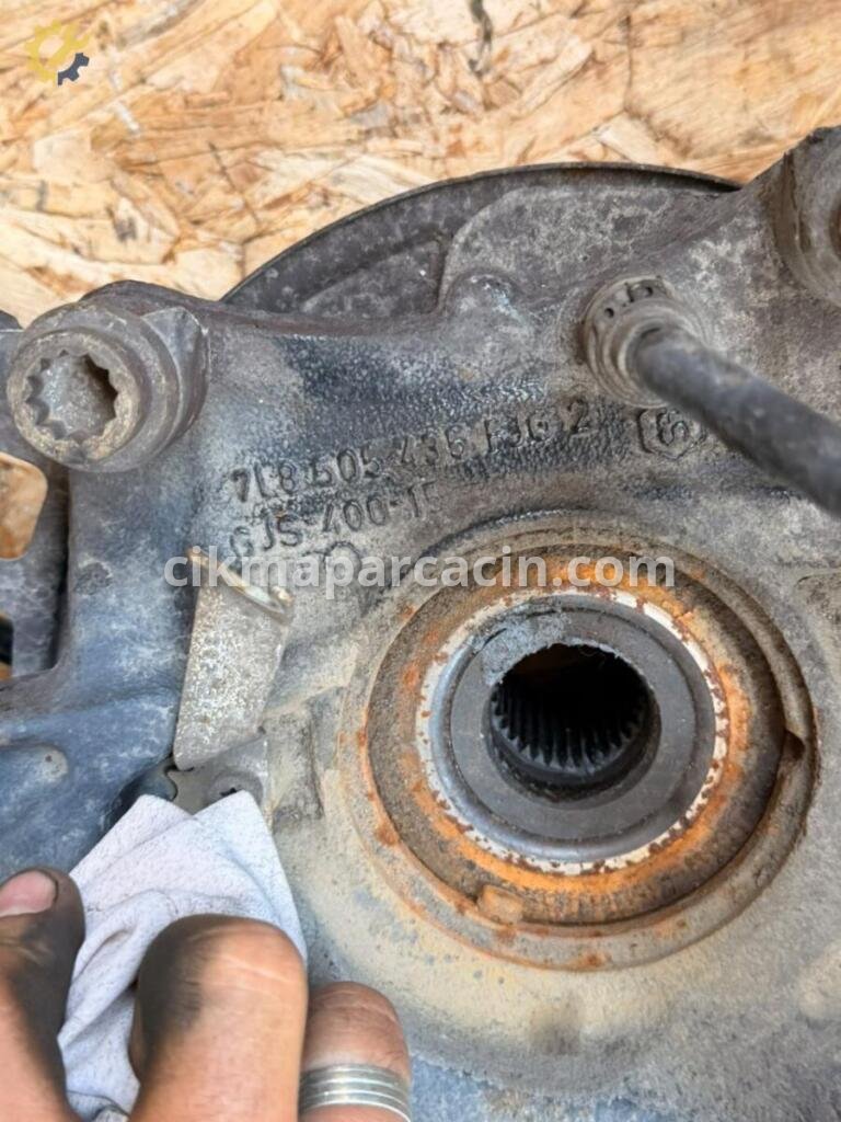 Audi Q7 Arka Taşıyıcı 7L8505435 çıkma parça