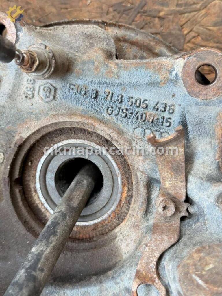 Audi Q7 Arka Taşıyıcı 7L8505435 çıkma parça