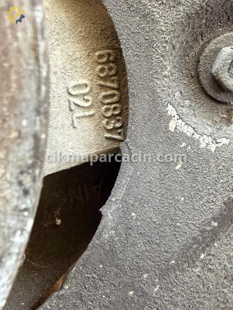 BMW 2 Serisi Taşıyıcı 6870837 çıkma parça