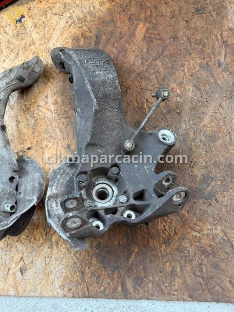 Mini Cooper Arka Taşıyıcı 9805658 çıkma parça
